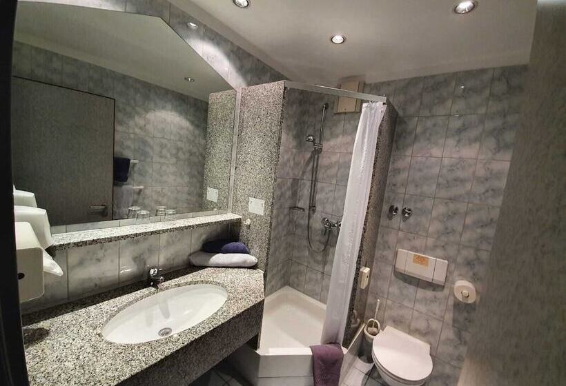 スーペリアールーム, Blaubeurer Tor