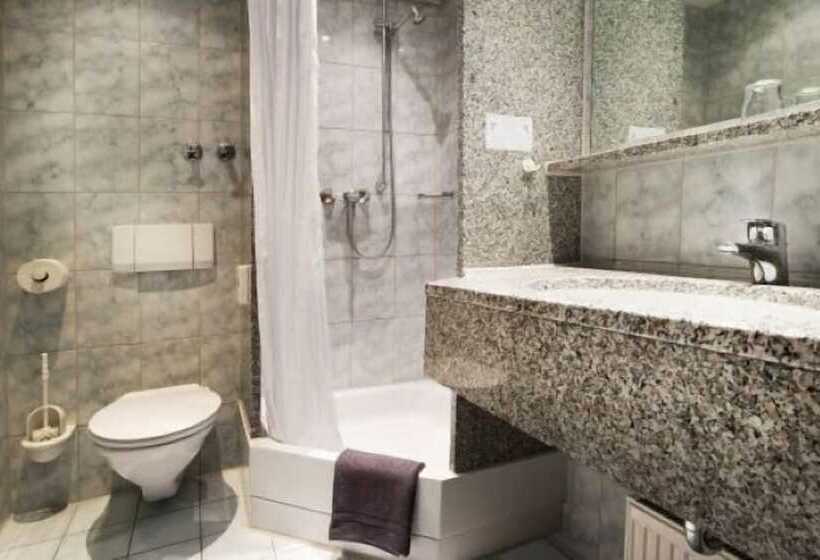 スタンダードルーム, Blaubeurer Tor