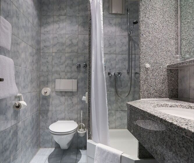 スタンダードシングルルーム, Blaubeurer Tor