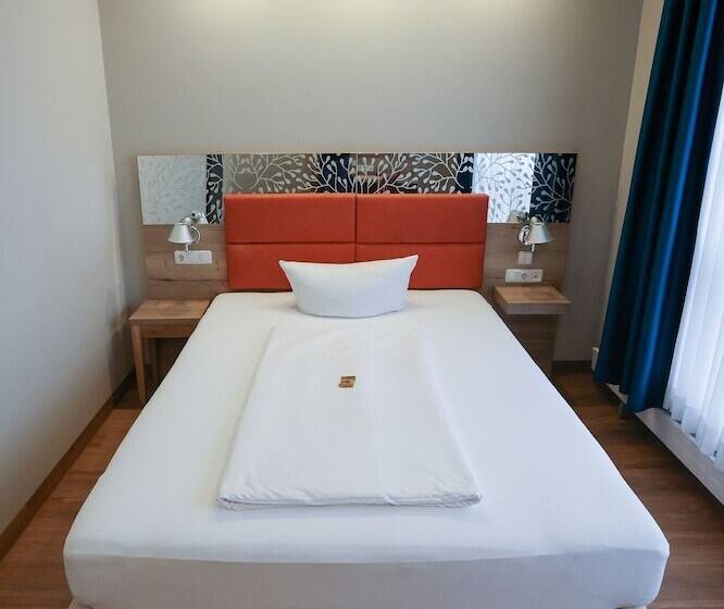 スタンダードシングルルーム, Blaubeurer Tor