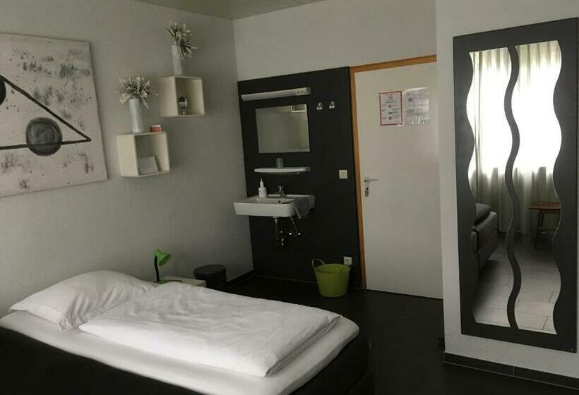 Номер Стандарт Индивидуальный, Brasserie Typisch