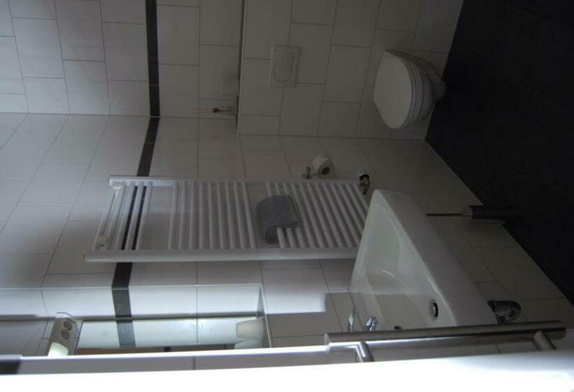 Номер Стандарт Индивидуальный, Brasserie Typisch