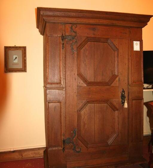 스탠다드 자쿠지 룸, Burg Arras