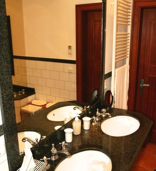 Quarto Estandar com Hidromassagem, Burg Arras