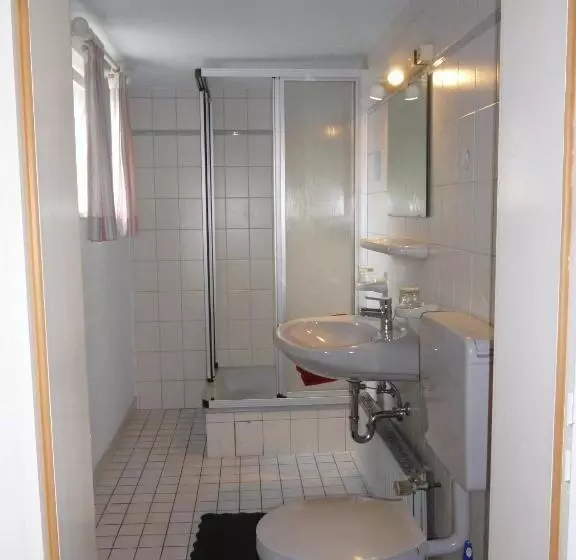 Suite, Café Restaurant Parkhaus
