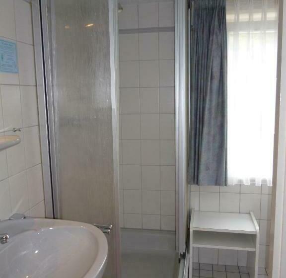 غرفة قياسية فردية, Café Restaurant Parkhaus