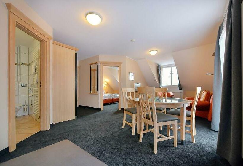 Апартаменты 1 Спальня, Chalet Raabe