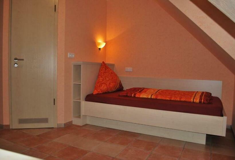 غرفة قياسية فردية, Gasthof “goldener Engel”