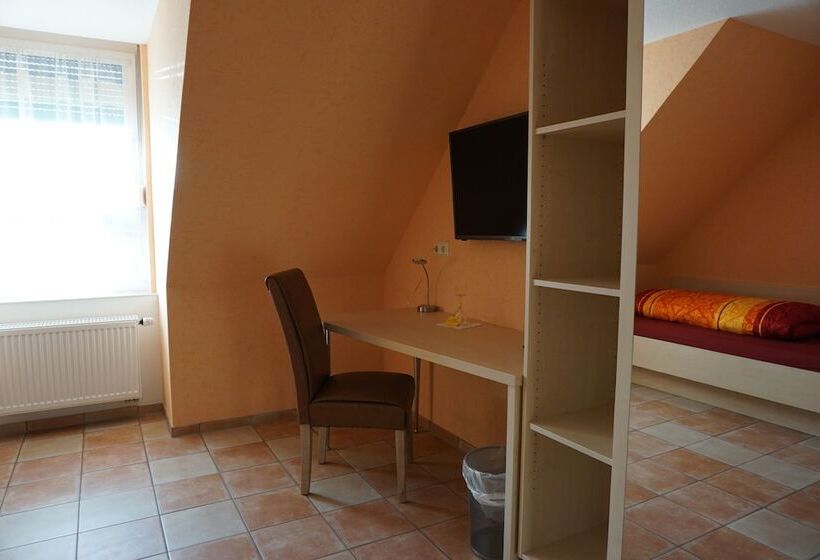 غرفة قياسية فردية, Gasthof “goldener Engel”