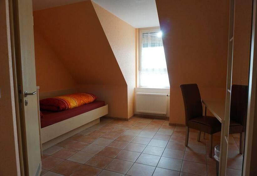 غرفة قياسية فردية, Gasthof “goldener Engel”