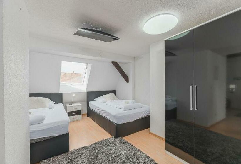 4인용 스탠다드 룸, Am Schlossplatz