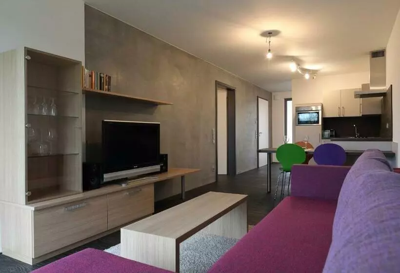 1ベッドルームアパートメント, Hewen Apartments
