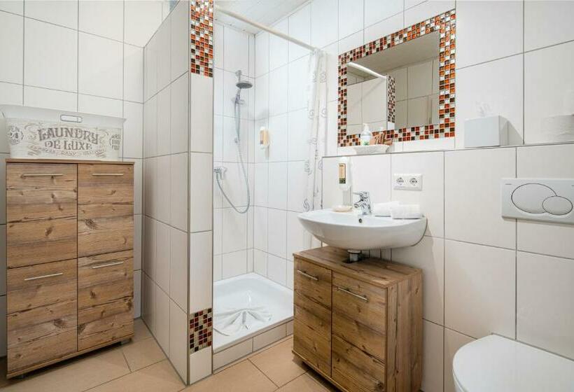 Апартаменты 1 Спальня, Hofgut Tiergarten