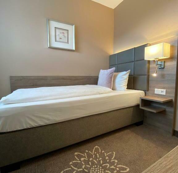 스탠다드 싱글 룸, In Den Herrnwiesen