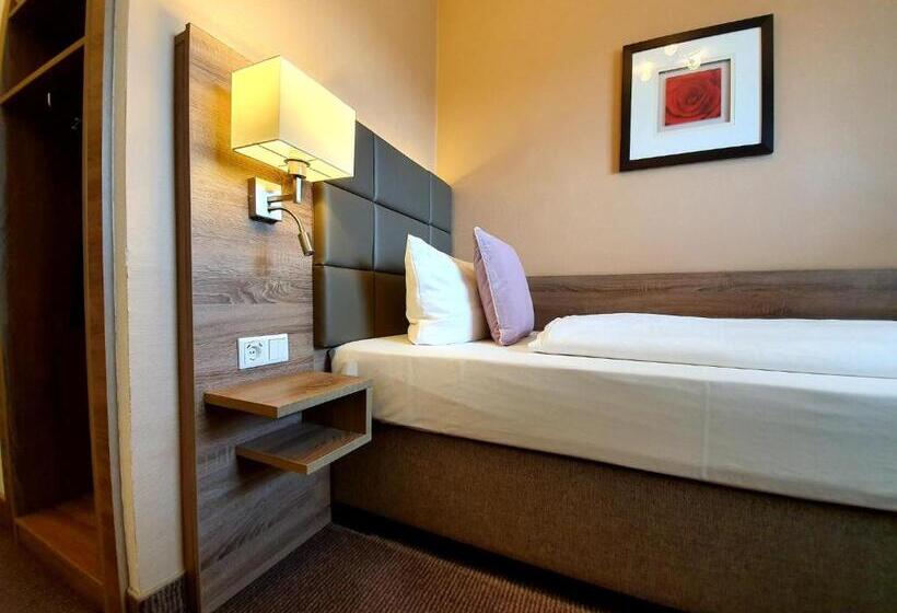 스탠다드 싱글 룸, In Den Herrnwiesen