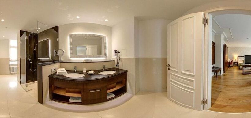 컴포트 룸, Kleiner Rosengarten