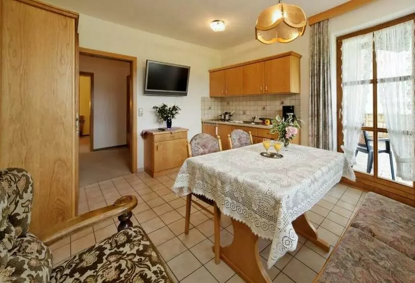 آپارتمان 1 خوابه با بالکن, Landhaus Maria Bed&breakfast