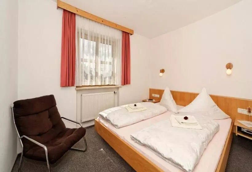 آپارتمان 2 خوابه با تراس, Landhaus Maria Bed&breakfast