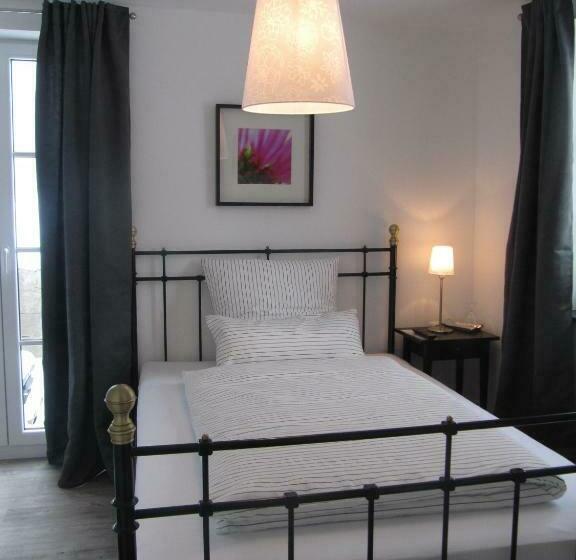 バルコニー付きシングルスタンダードルーム, Pension Willebuhr