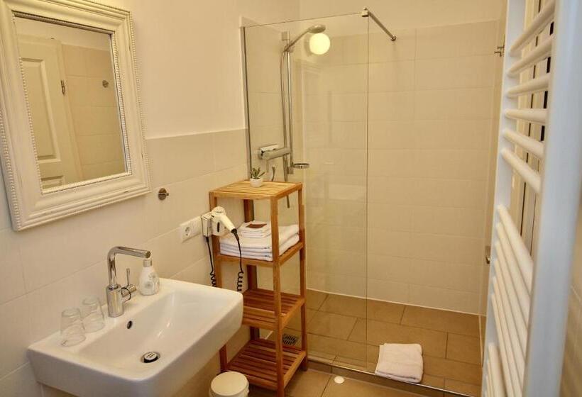 ジュニアスイート, Pension Willebuhr