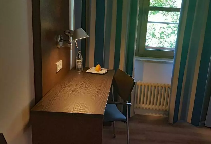 スタンダードシングルルーム, Tagungshaus Wernau