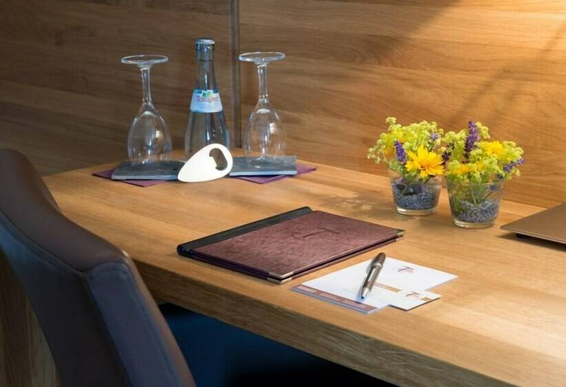 Quarto Estandar, Truschwende 4