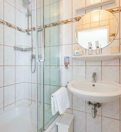 标准间, Weinhaus Wiedemann