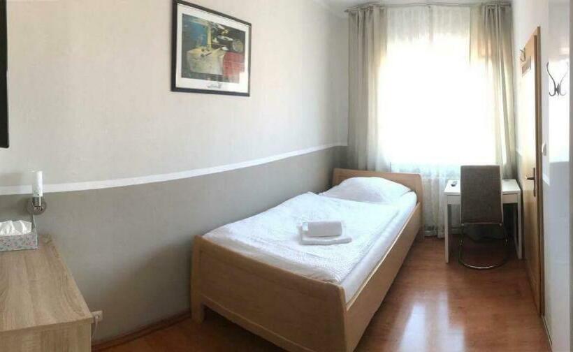 غرفة قياسية فردية, Zum Grünen Jäger