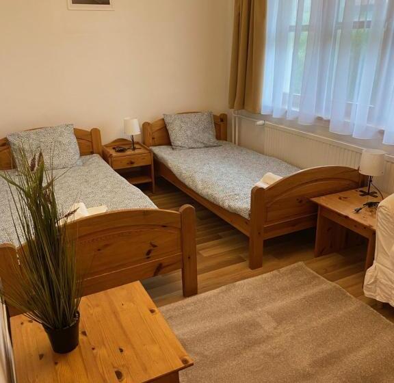 Семейный Номер, Global Apartmanház