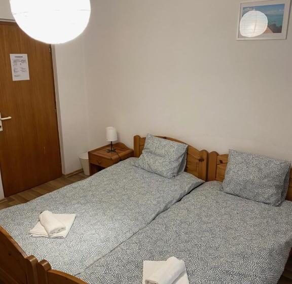Семейный Номер, Global Apartmanház
