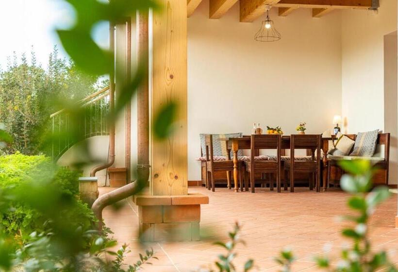 חדר סטנדרט, Domu Bresca