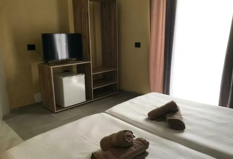 Perhesviitti, Te Bujtina Hotel&restaurant