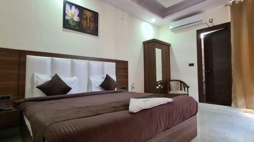 Quarto deluxe, Jrs