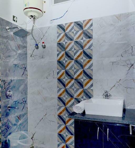 Quarto deluxe, Jrs