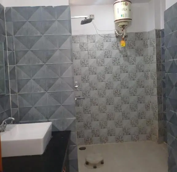 Quarto Familiar, Jrs