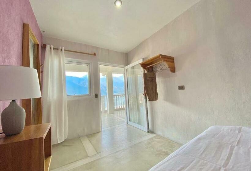 اتاق خانوادگی, Monaco