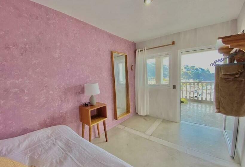 اتاق خانوادگی, Monaco