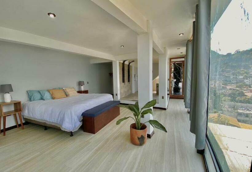 سوئیت با تخت بزرگ, Monaco