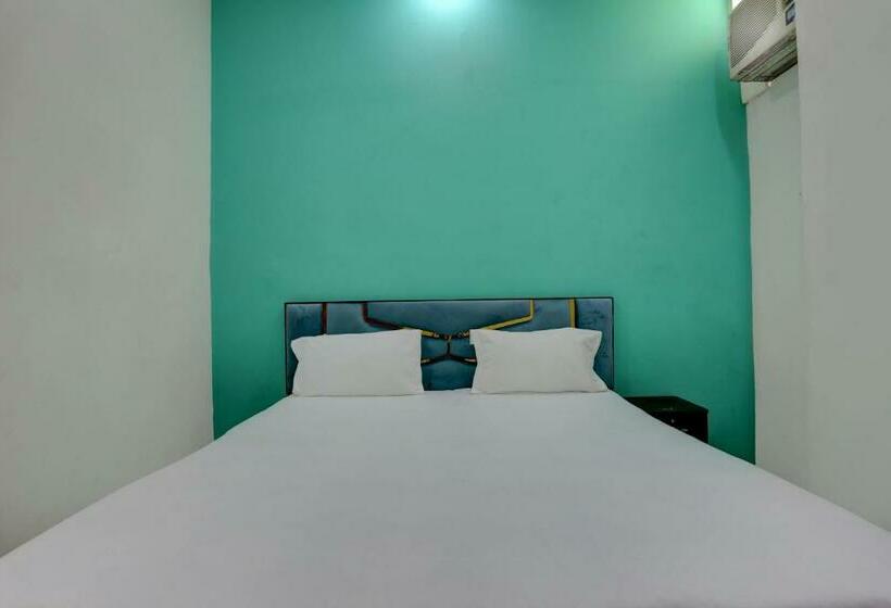 חדר קלאסי לשלושה, Oyo 81234 Rock Star