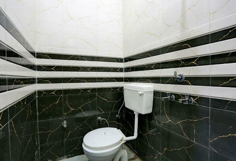 חדר קלאסי לשלושה, Oyo 81234 Rock Star