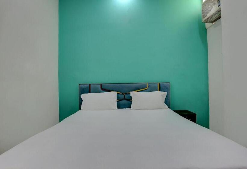 חדר קלאסי לשלושה, Oyo 81234 Rock Star