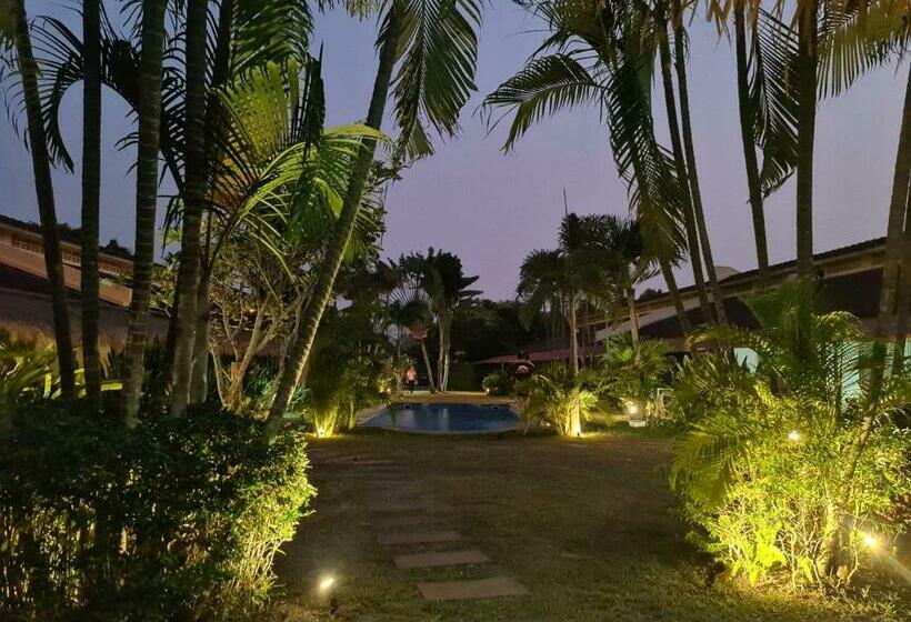 스탠다드 방갈로, Kanchira Resort