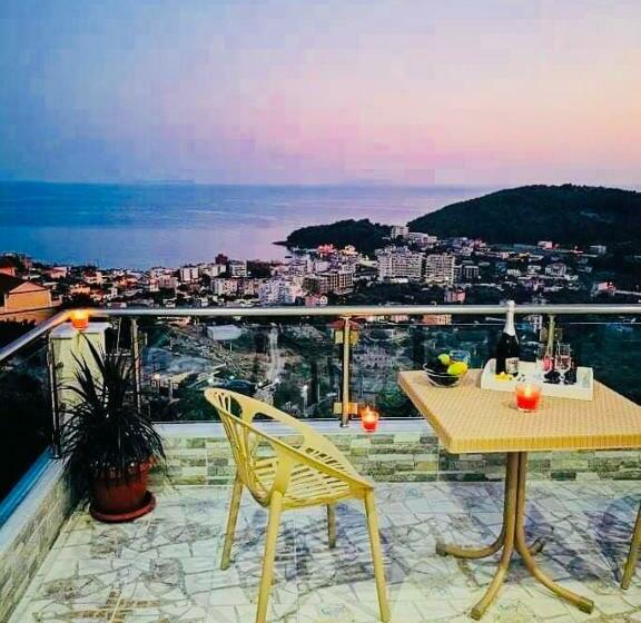 اتاق لوکس, Mistral Inn