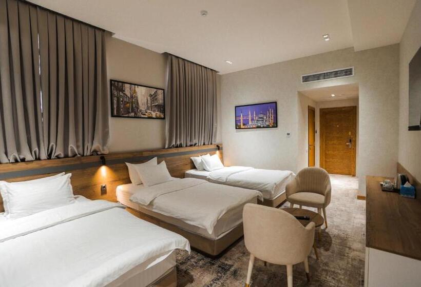 اتاق لوکس سه تخته, Premier