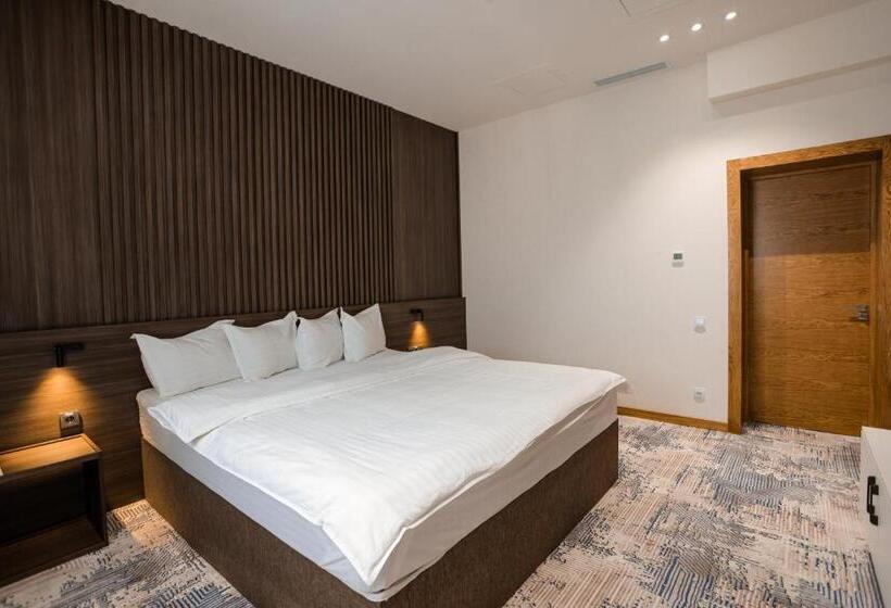 آپارتمان 2 خوابه, Premier