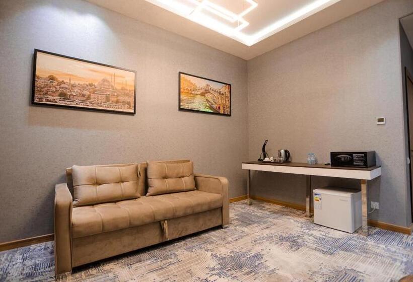 آپارتمان 2 خوابه, Premier