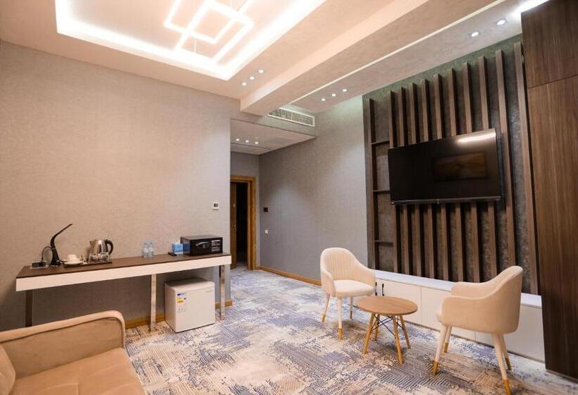 آپارتمان 2 خوابه, Premier