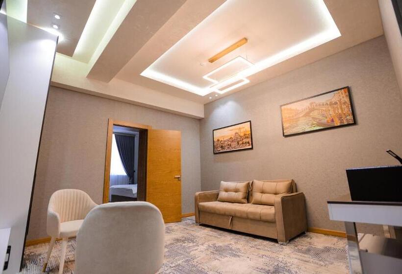 آپارتمان 2 خوابه, Premier