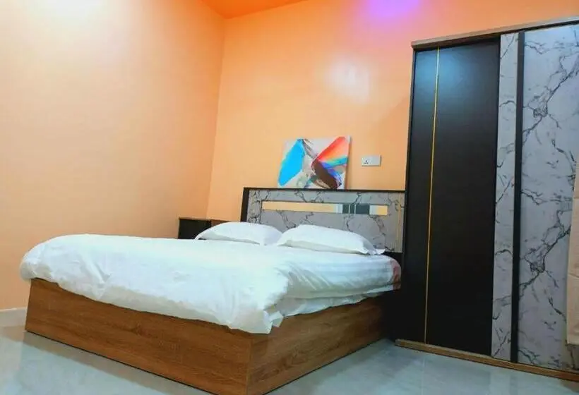 اتاق اکونومی, Tropical Stay Thulusdhoo