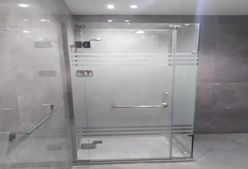 کلبه ییلاقی, بورتو سعيد صف اول